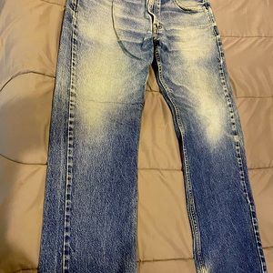 Men’s 505 straight leg Levi jeans.  Size 38/32